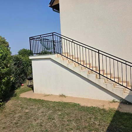 Vila Maison Type Avec Jacuzzi Proche Du Circuit Le Mans