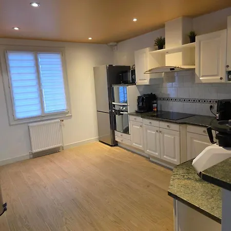 Maison Type Avec Jacuzzi Proche Du Circuit *