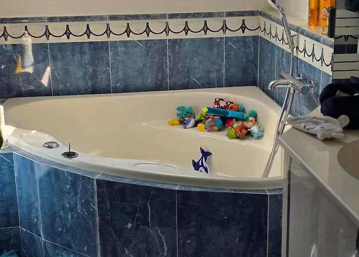 Maison Type Avec Jacuzzi Proche Du Circuit Villa Le Mans