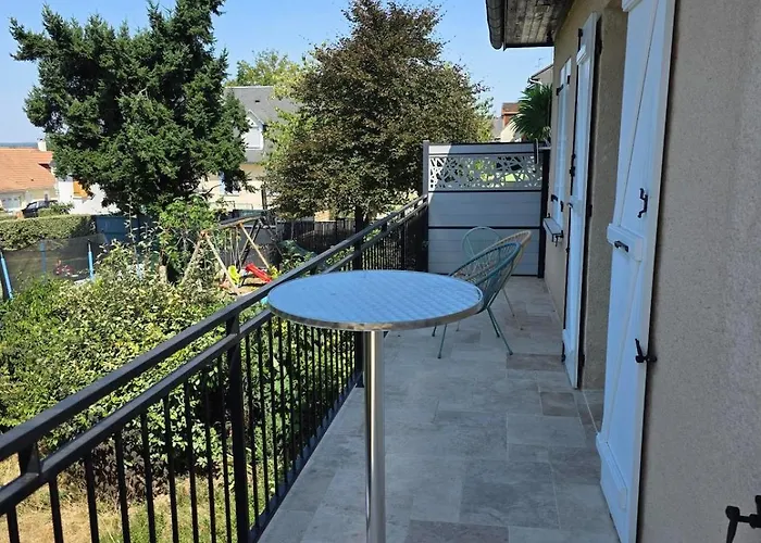 Maison Type Avec Jacuzzi Proche Du Circuit