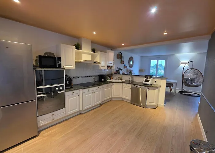 Maison Type Avec Jacuzzi Proche Du Circuit Le Mans