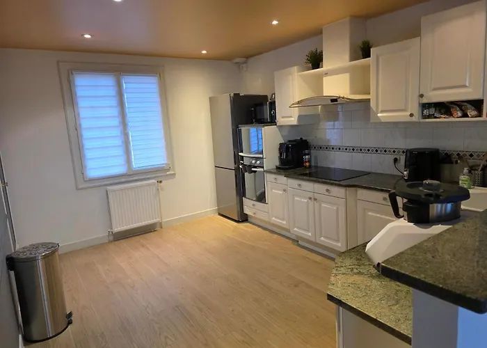 Maison Type Avec Jacuzzi Proche Du Circuit *